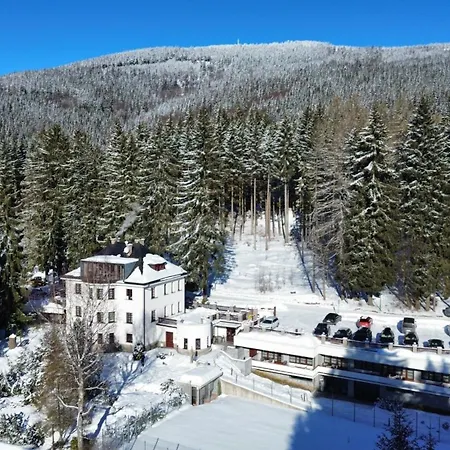 Bedriska Wellness & Hotel 4*