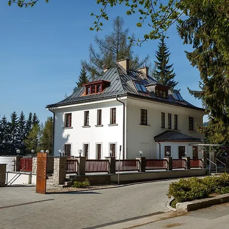 Bedriska Wellness & 4* Špindlerŭv Mlýn